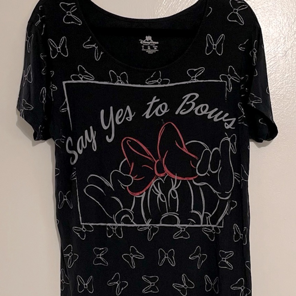 Disney parks Minnie Mouse top Size L